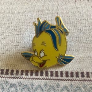 Disney Flounder pin